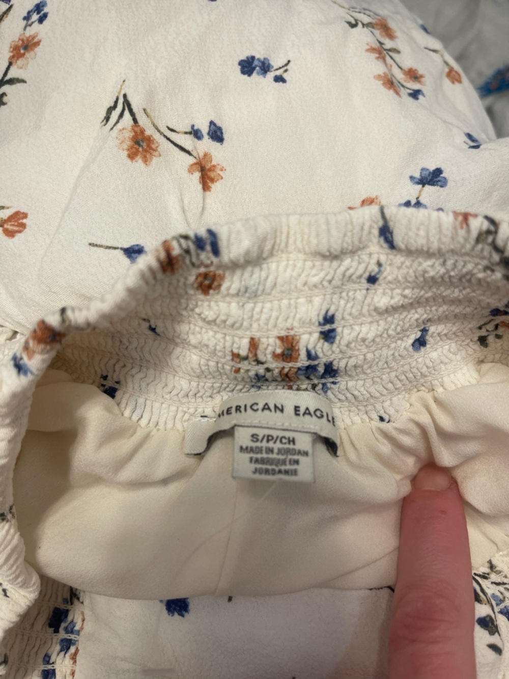 American Eagle Outfitters Cream Wide Leg Pants with Blue and Tan Floral Print - Picture 4 of 6